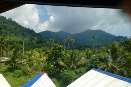 Beachfront Hut Upstairs Astra - Beach Shack Chalet Kampong Juara Esterno foto